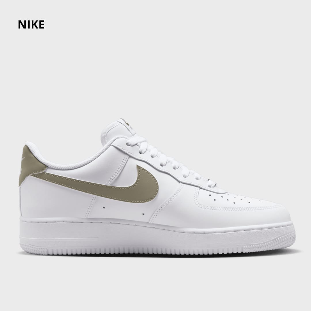 NIKE AIR FORCE 1 '07