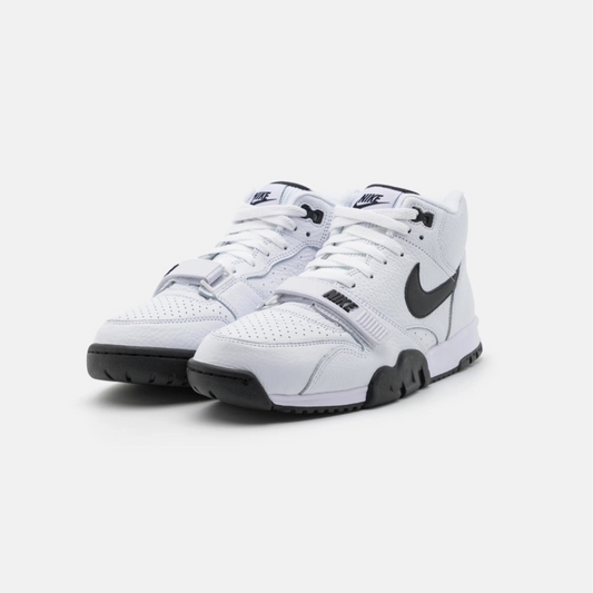 NIKE AIR TRAINER 1